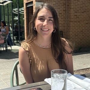 Meet your Posher, Nicole